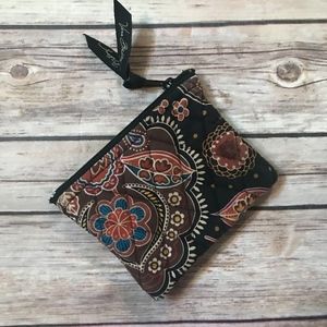 EUC Kensington Brown and Black Floral Vera Bradley Coin Purse